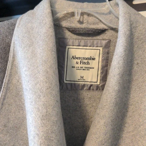 Abercrombie & Fitch Wool Blend Belted Wrap Trench Coat Size M - Picture 2 of 3